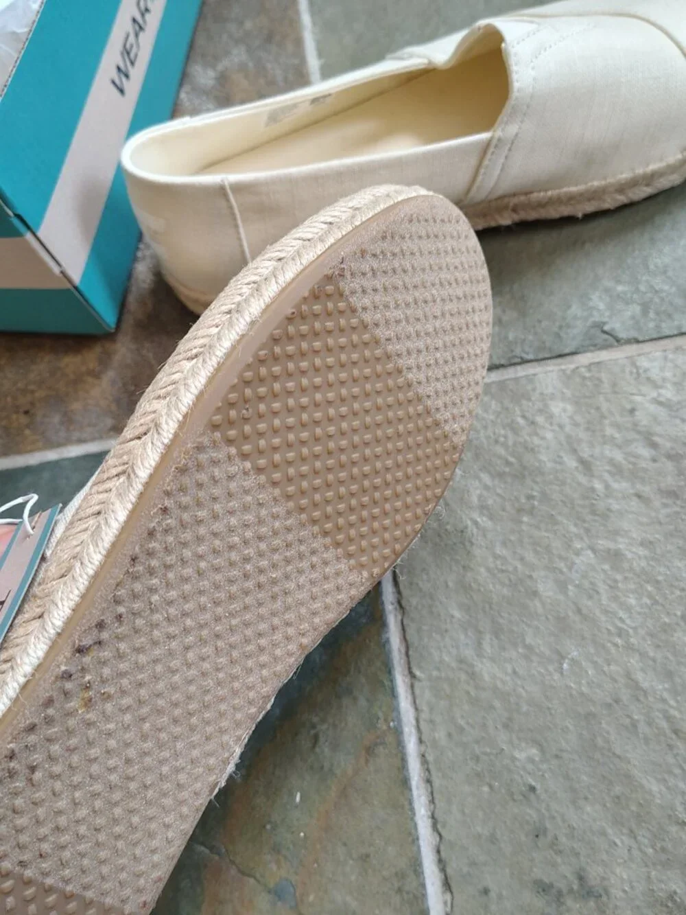 New Toms Espadrille Slip on Flats